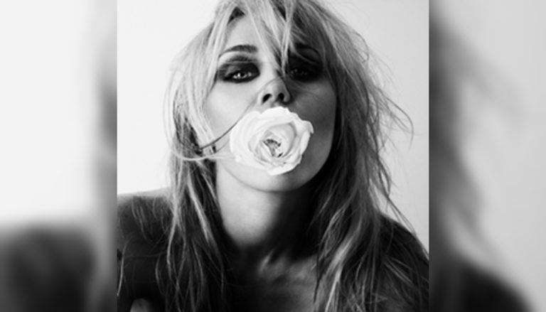 MILEY – Bass Persuades